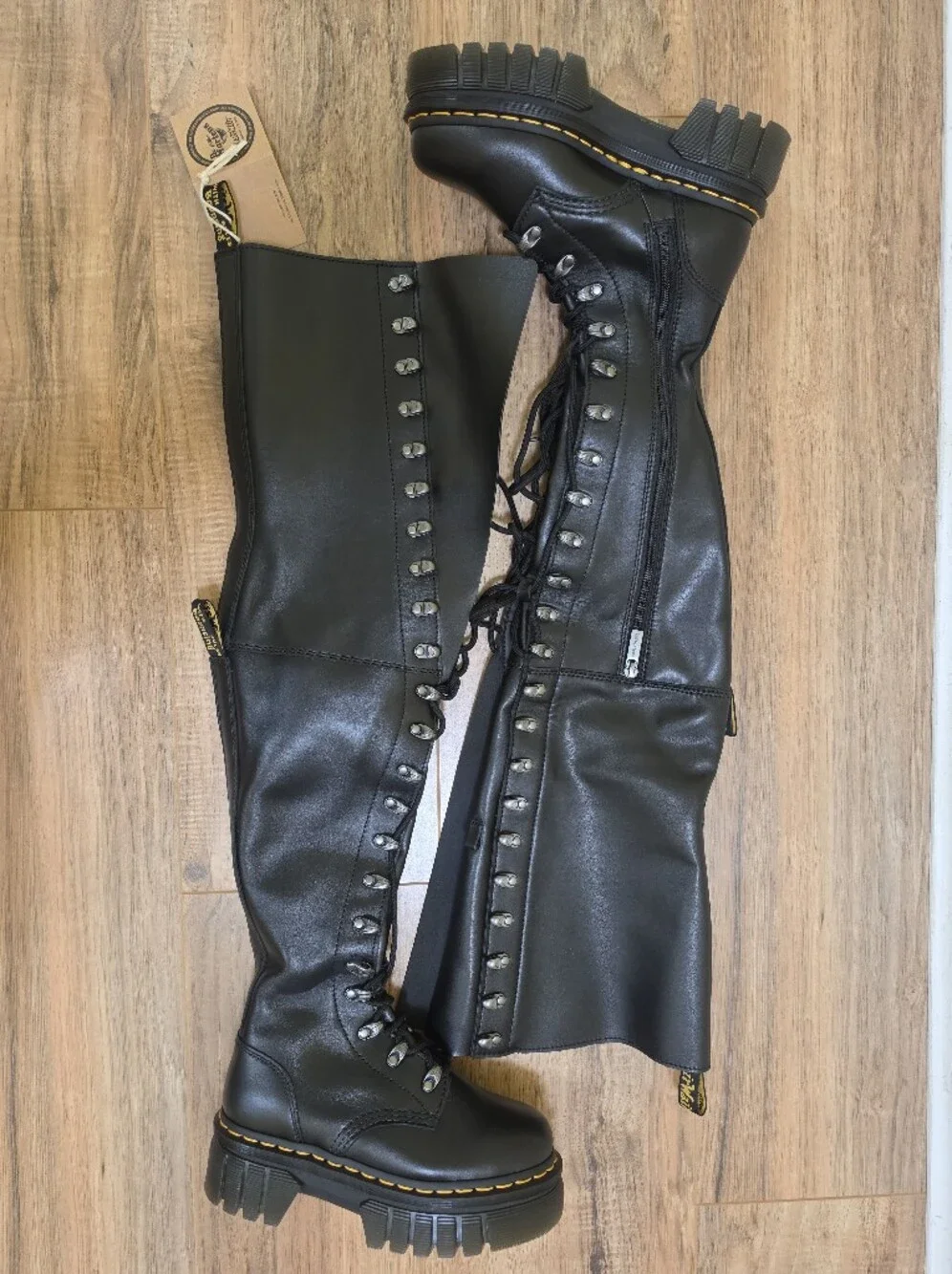 NEW DR. MARTENS AUDRICK 22-EYE EXTREME LACE KNEE HIGH PLATFORM BOTOS